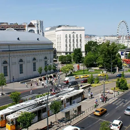Supercentral * Budapest